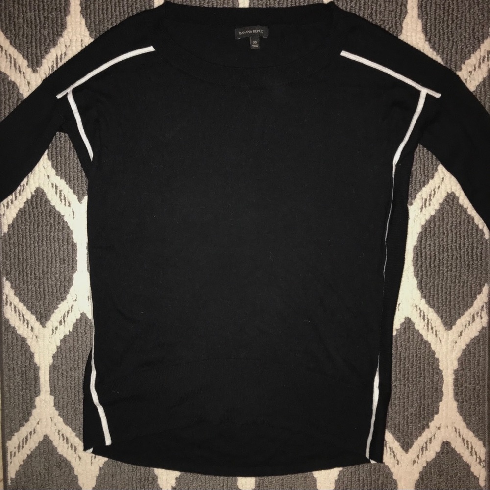 Banana republic black long sleeve sweater XS
